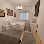 Apartment Melinda 2 *